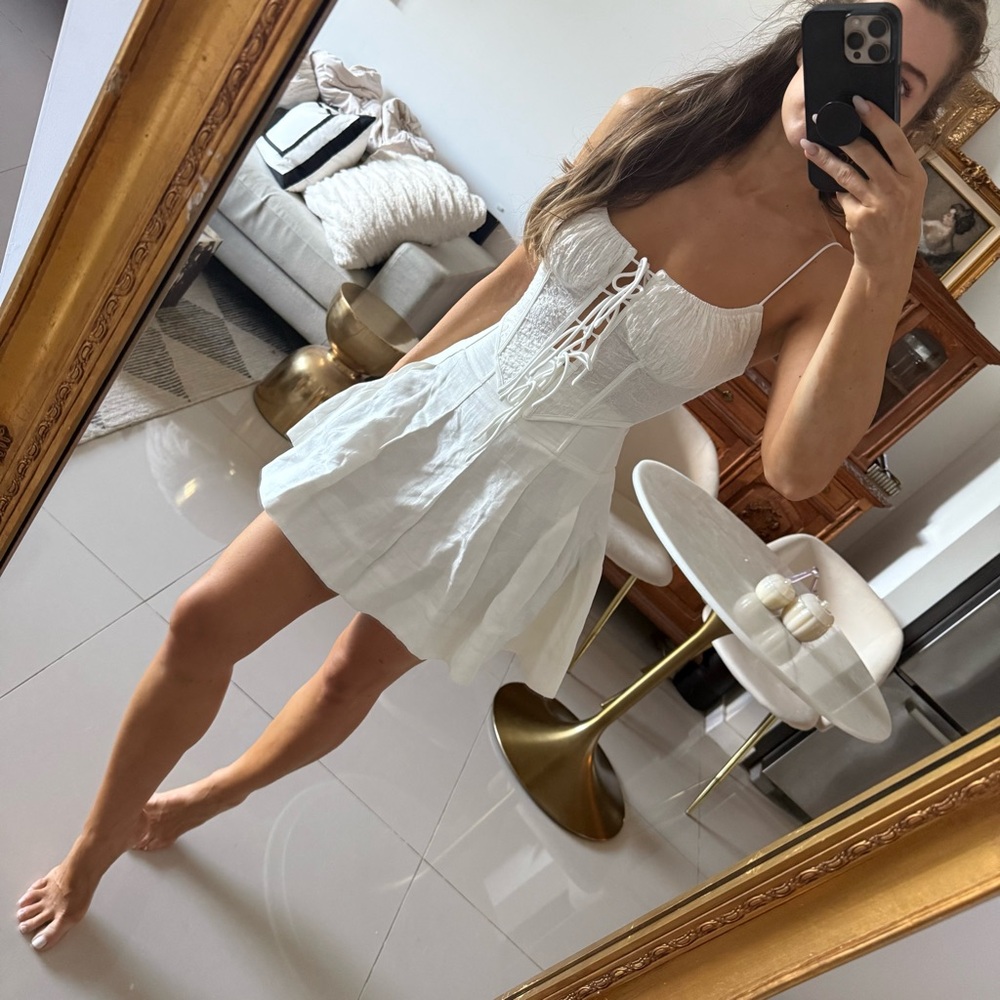 NWT Aureta Ivy Skirt